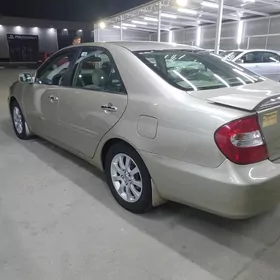 Toyota Camry 2004