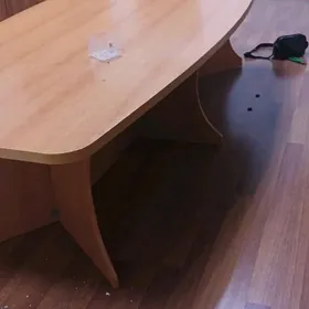 Стол для собрание