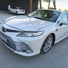Toyota Camry 2022