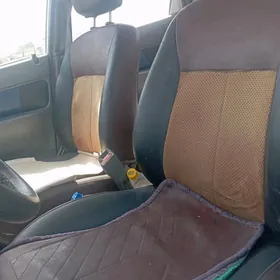 Kia Mentor 2000
