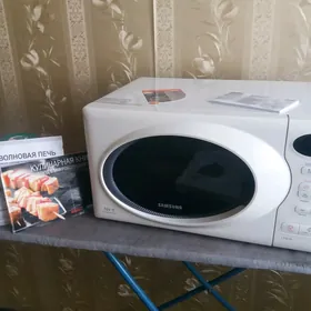 Микро печь SAMSUNG