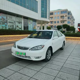Toyota Camry 2004