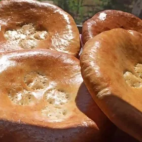 tamdyrda çörek bişiryan gerek