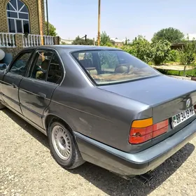 BMW 525 1990