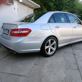 Mercedes-Benz E350 2010
