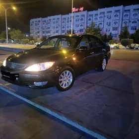 Toyota Camry 2004