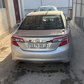 Toyota Camry 2013