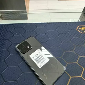 Xiaomi 13