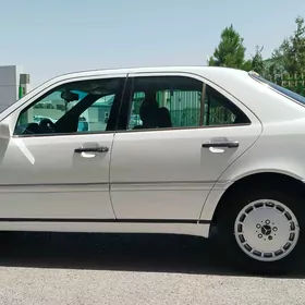 Mercedes-Benz C320 1996