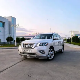 Nissan Pathfinder 2018