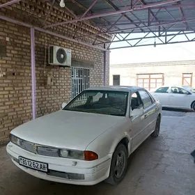 Mitsubishi Sigma 1992