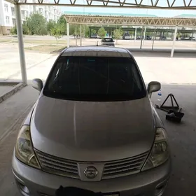 Nissan Versa 2009