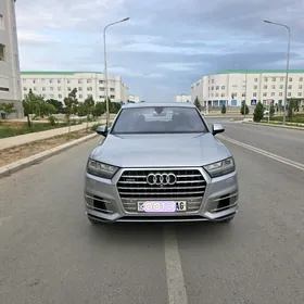 Audi Q7 2016