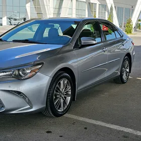 Toyota Camry 2017