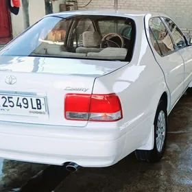 Toyota Corona 1995