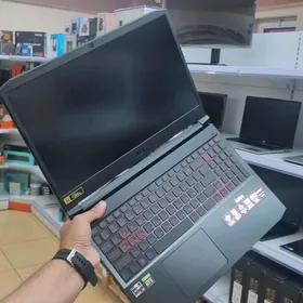 Nitro 5/16GB/RTX3050/R7-5800H