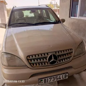 Mercedes-Benz ML350 2003