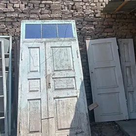 Agaj gapylar Aynalar