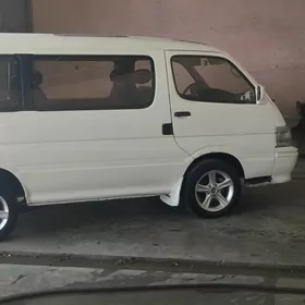 Toyota Hiace 1989