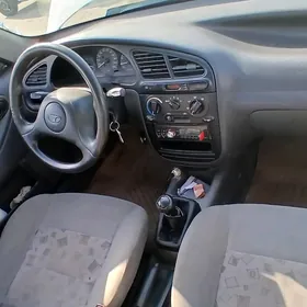 Daewoo Lanos 2002