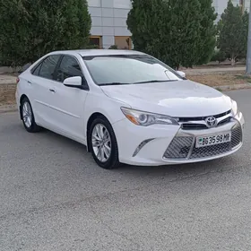 Toyota Camry 2015