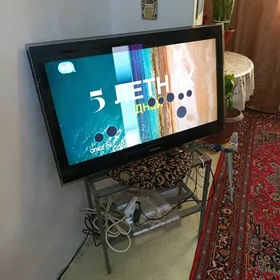 telewizor 52