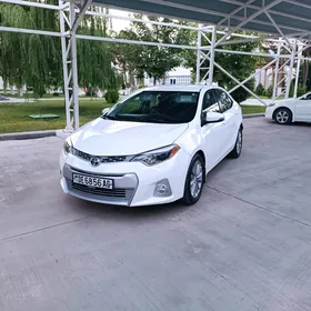Toyota Corolla 2015