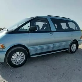 Toyota Previa 1993