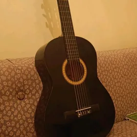 M bat gitara