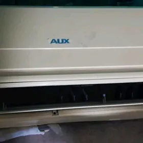 Кондиционер AUX
