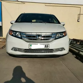 Honda Odyssey 2016