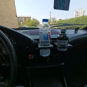 bmw podstakanik