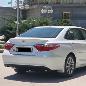 Toyota Camry 2017