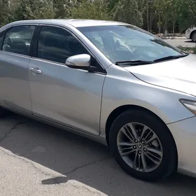 Toyota Camry 2015