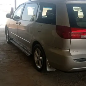 Toyota Sienna 2005
