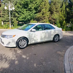 Toyota Camry 2012