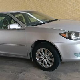 Toyota Camry 2004