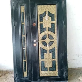 Daşky gapy. Гапы