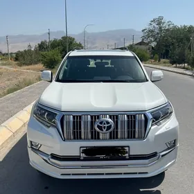 Toyota Land Cruiser Prado 2022