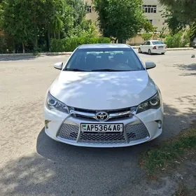Toyota Camry 2017