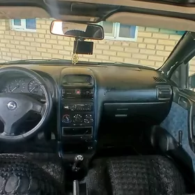 Opel Astra 1998