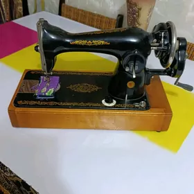 Швейная машинка, ручная