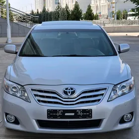 Toyota Camry 2011