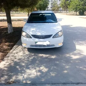 Toyota Camry 2004