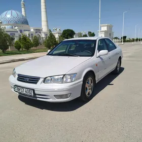 Toyota Camry 2000