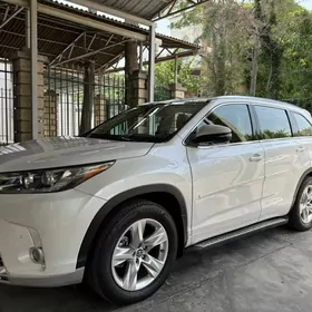 Toyota Highlander 2018