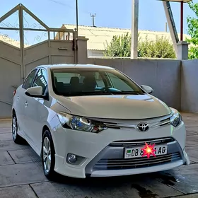 Toyota Yaris 2014