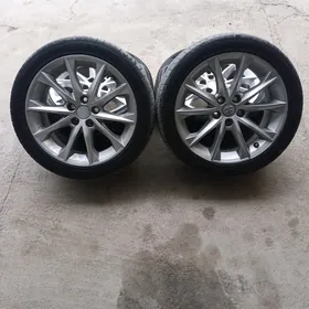 18 lik Aziýada Camry orginal