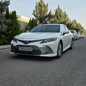 Toyota Camry 2020