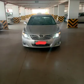 Toyota Camry 2010
